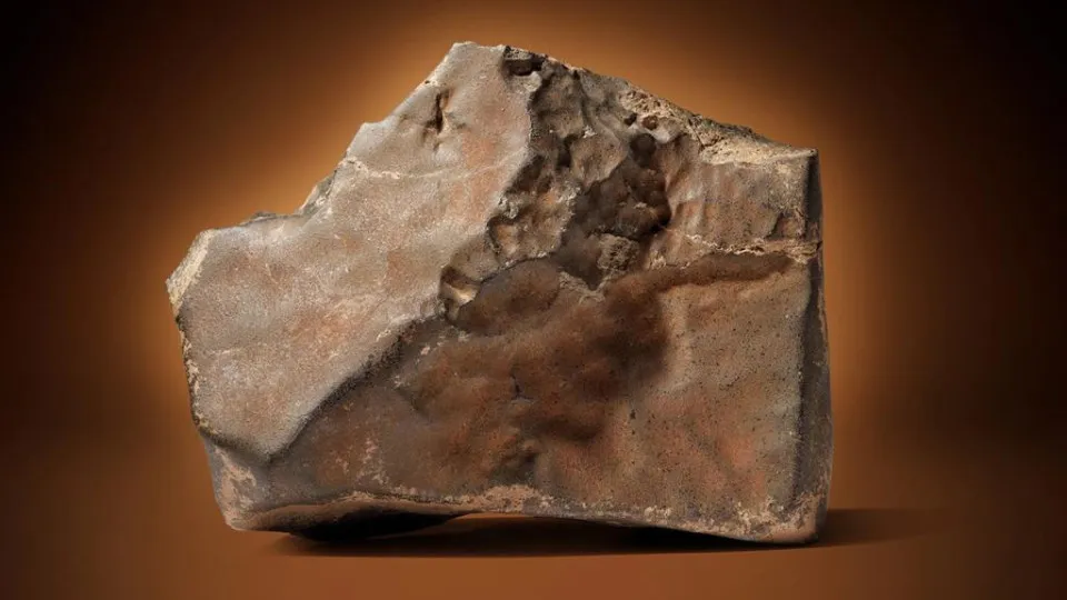 Meteorito de Marte é arrematado por R$ 29,5 milhões em leilão