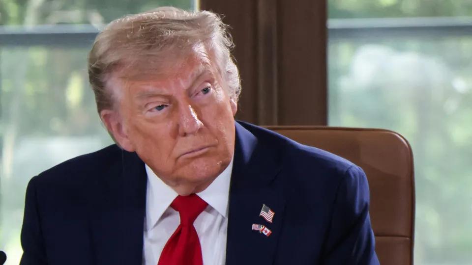 Trump ataca sua própria base MAGA após ser cobrado por caso Epstein
