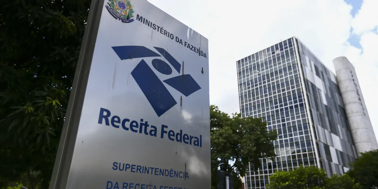 Receita não fará cobrança retroativa do IOF de instituição financeira