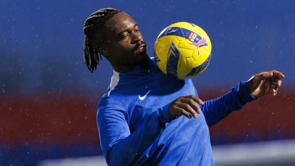 "Mourinho não cumpriu a promessa. Comigo, demonstrou falta de carácter"