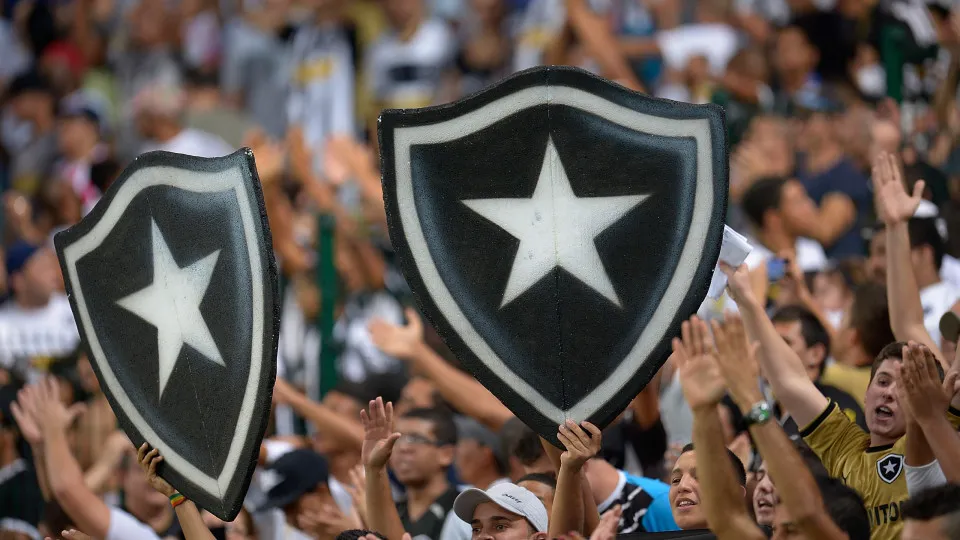 Botafogo supera Nacional e segue vivo na Pré-Libertadores