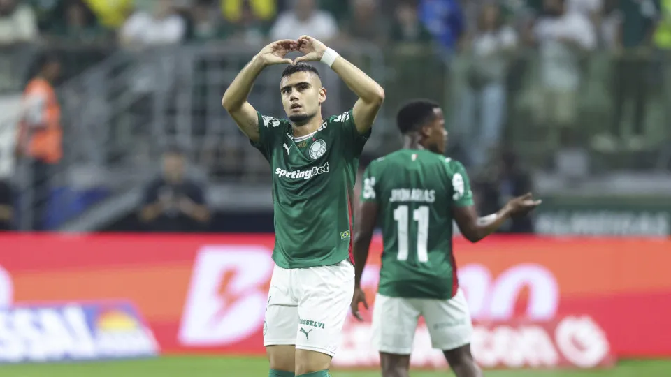 Palmeiras encara Grêmio em busca da quarta vitória seguida no Brasileirão