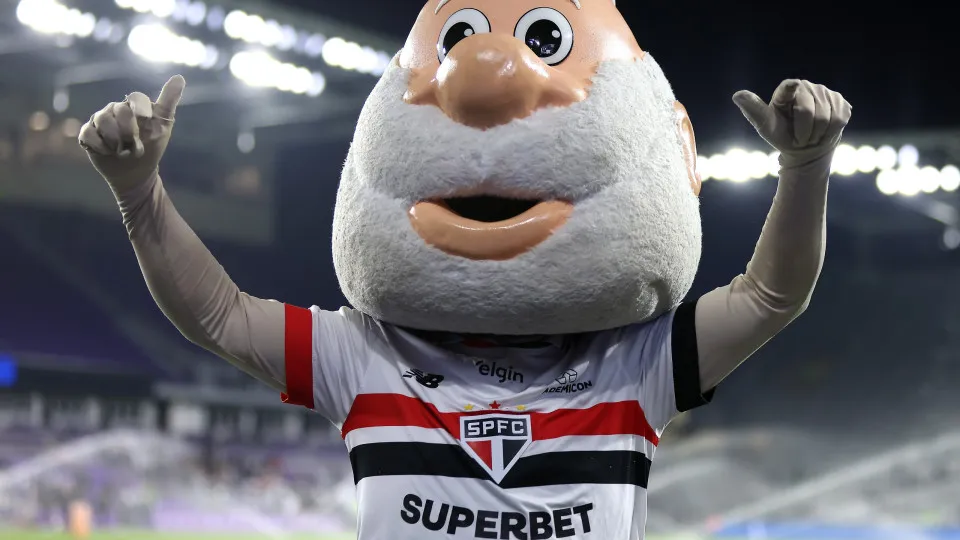 São Paulo toma empate do Botafogo aos 45 do segundo tempo e amplia série sem vitórias
