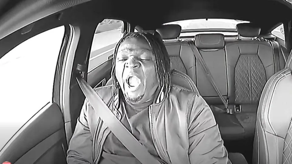 Taxista adormece, causa acidente e mata uma pessoa; vídeo mostra momento!