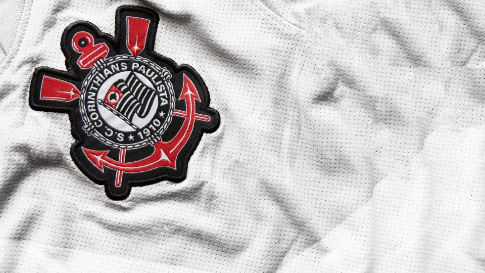 Justiça manda Corinthians indenizar neta de Dualib