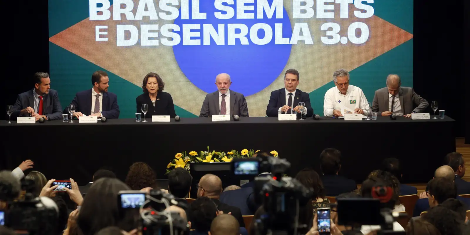 Governo cria 3ª fase do Desenrola com compra de dívidas pela União