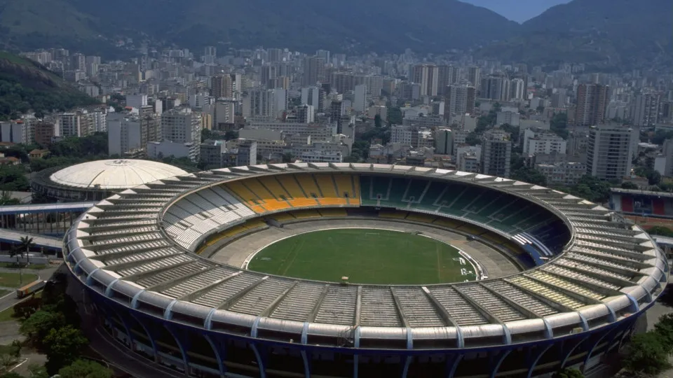 Maracanã mostra gramado pronto para primeiro jogo da NFL no Rio