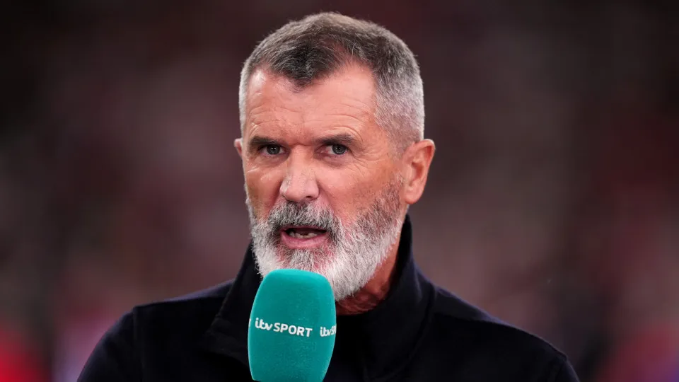 Roy Keane manda City jogar medalhas no lixo após condenação financeira