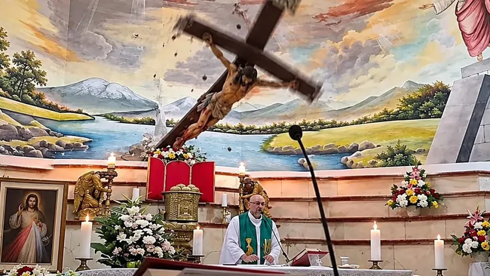 Padre refletiu sobre a morte antes de cruz cair: "Todos vamos morrer"