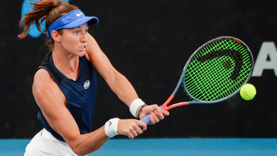 Luisa Stefani e canadense assumem liderança do ranking de duplas após título na China