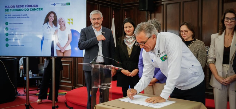 Ministério da Saúde inicia oferta no SUS de nove medicamentos oncológicos de alta tecnologia em todas as regiões do país