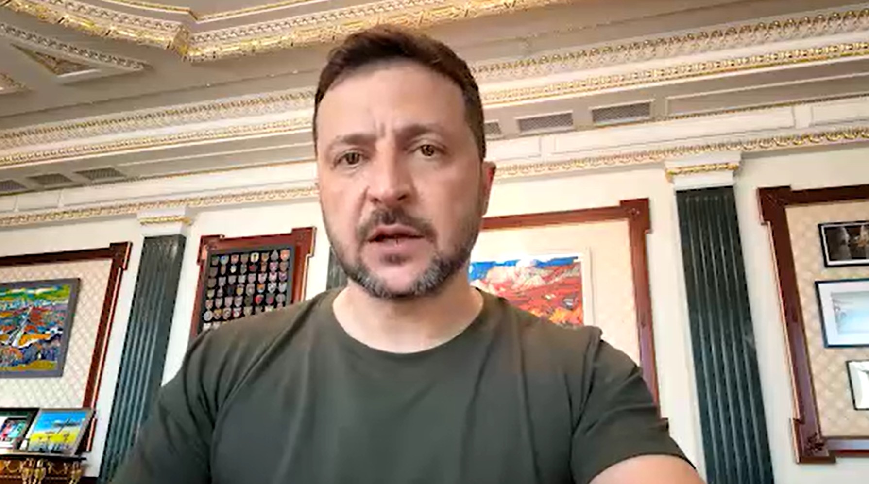 Zelensky festeja acordo 'justo' com os EUA sobre terras raras e garante: 'Não envolve dívida'